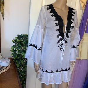 Debbie Katz South Beach white black ethnic bell sleeve tunic mini dress top